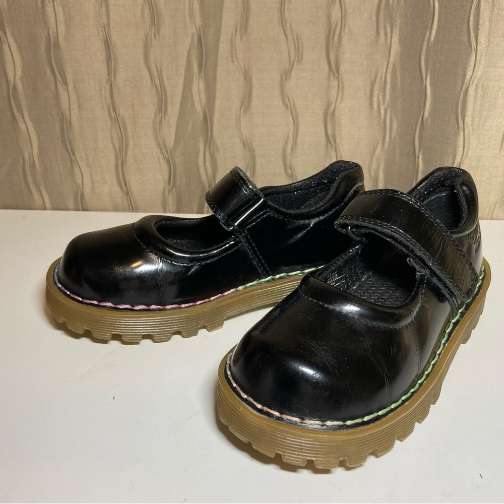 Dr. Martens Tully Mary Jane Toddler Girl's 9 Patent Leather Black Rainbow Stitch